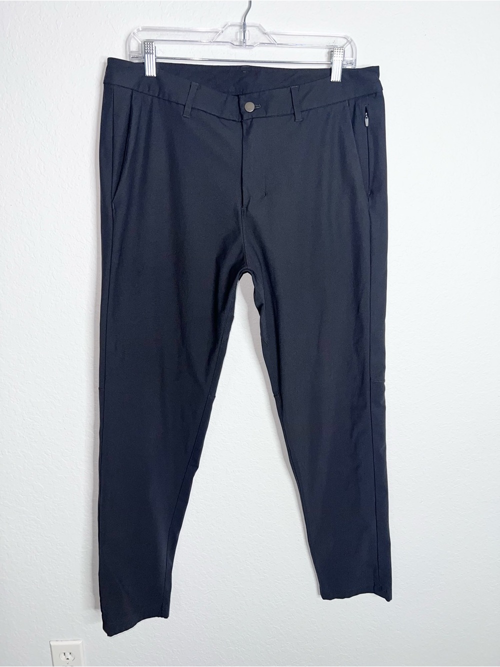 Lululemon Commission Slim Pants Warpstreme Men’s Size 34 Gray Chino M5439S